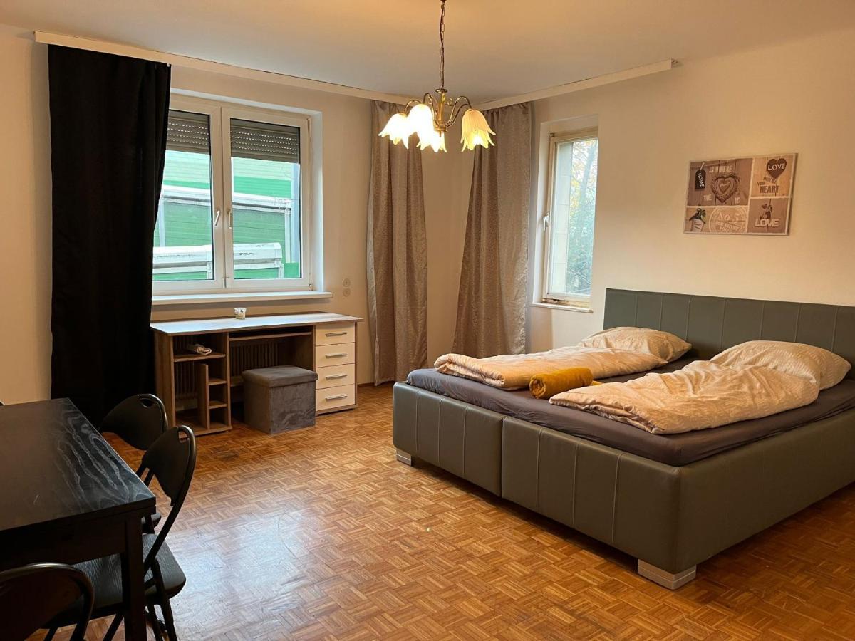 Breathtaking Shared Villa Near Danube River /W Garden And Parking Vienna Esterno foto
