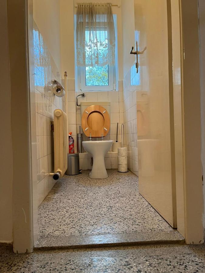 Breathtaking Shared Villa Near Danube River /W Garden And Parking Vienna Esterno foto