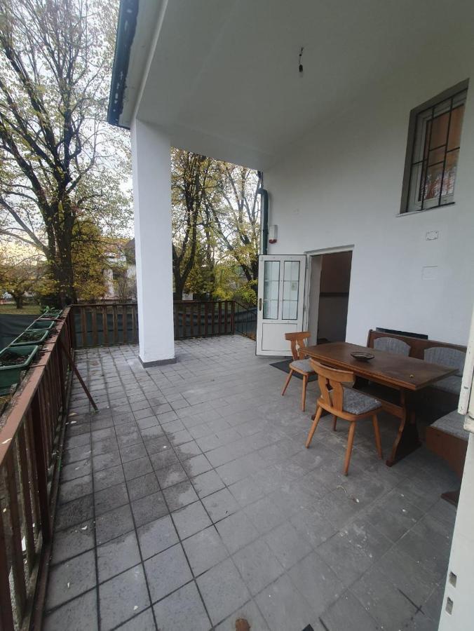 Breathtaking Shared Villa Near Danube River /W Garden And Parking Vienna Esterno foto