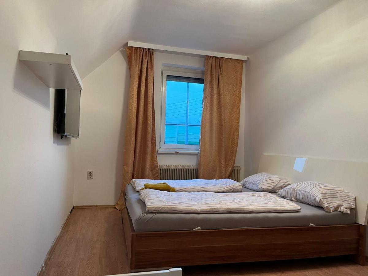Breathtaking Shared Villa Near Danube River /W Garden And Parking Vienna Esterno foto