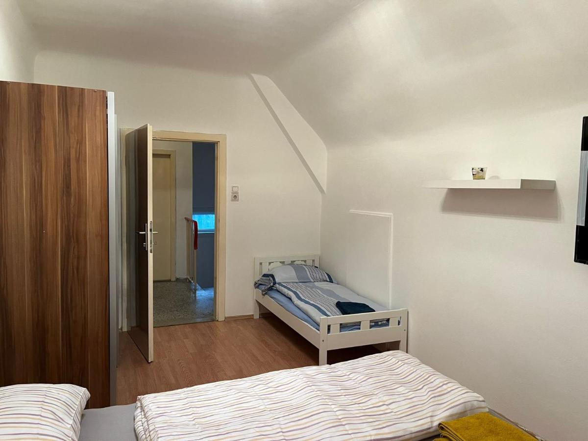 Breathtaking Shared Villa Near Danube River /W Garden And Parking Vienna Esterno foto